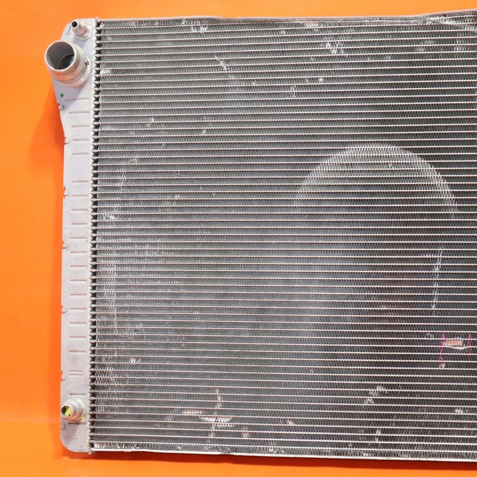 Radiador Rolls Royce Ghost Wraith Dawn 2010 2011 2012 2013 2014 2019 7601831 OEM Foto 2 de 4