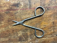 Vintage USA Ring Handle Embroidery Thread Scissors 4"