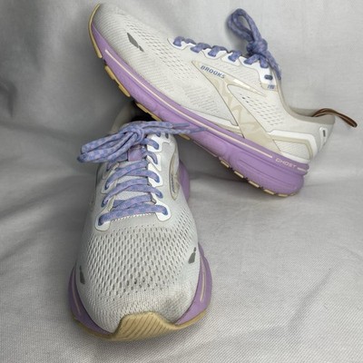 Brooks Ghost 15 Women's Size 10 D Wide Running Shoes White Lavender 1203801D166