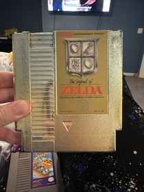 The Legend of Zelda (Nintendo NES, 1987) Game Only Gold Edition