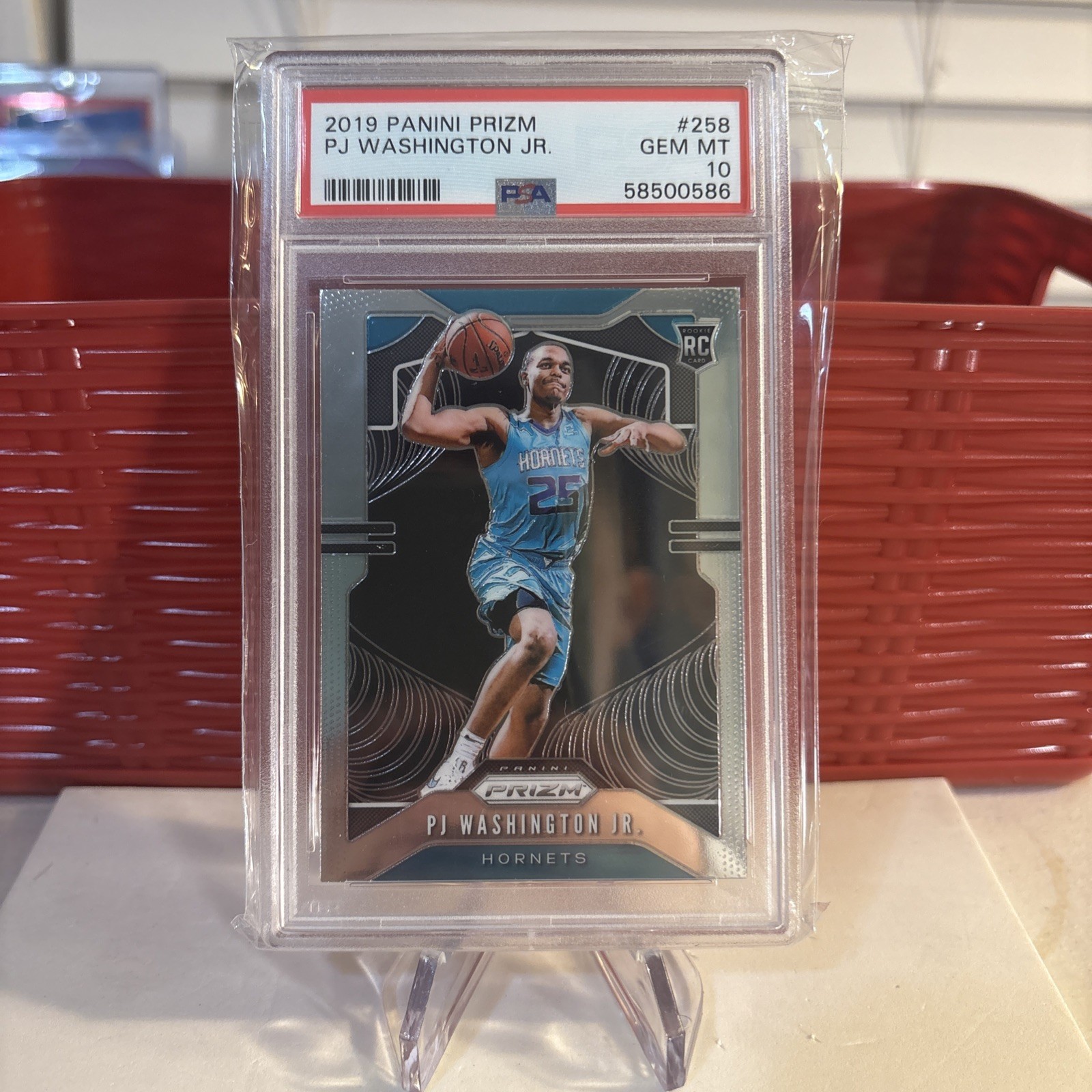 2019-20 Panini Prizm - Rookie PJ Washington Jr. #258 Ball in Right Hand (RC)