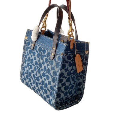 トートバッグ coach Field Tote 22 In Signature Denim COACH Field Tote 22 Signature Denim 2way Bag Shoulder Bag