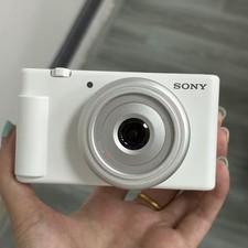 Sony ZV-1F 20.1MP 4K Vlog Camera Flip Screen For Content Creators USA White