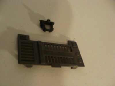 1989 GI JOE DESTRO.S RAZOR BACK TANK TOW HOOK/ENGINE COVER