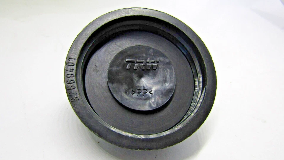 46020-1KA0A Brake Master Cylinder Reservoir Cap OE - Image 4 of 4