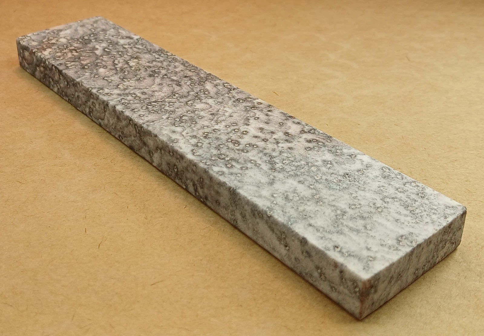 7"x 1 5/8"x 1/2" Soft Washita Oilstone,Natural Whetstone,Knife Sharpening Stone
Opens in a new windo