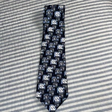 Eagles Wings UNC Tar Heels 100% Silk Tie University Of North Carolina Pattern