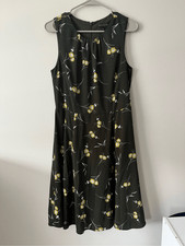 Banana Republic 8 Green and Yellow Knee Length Work Dress Floral