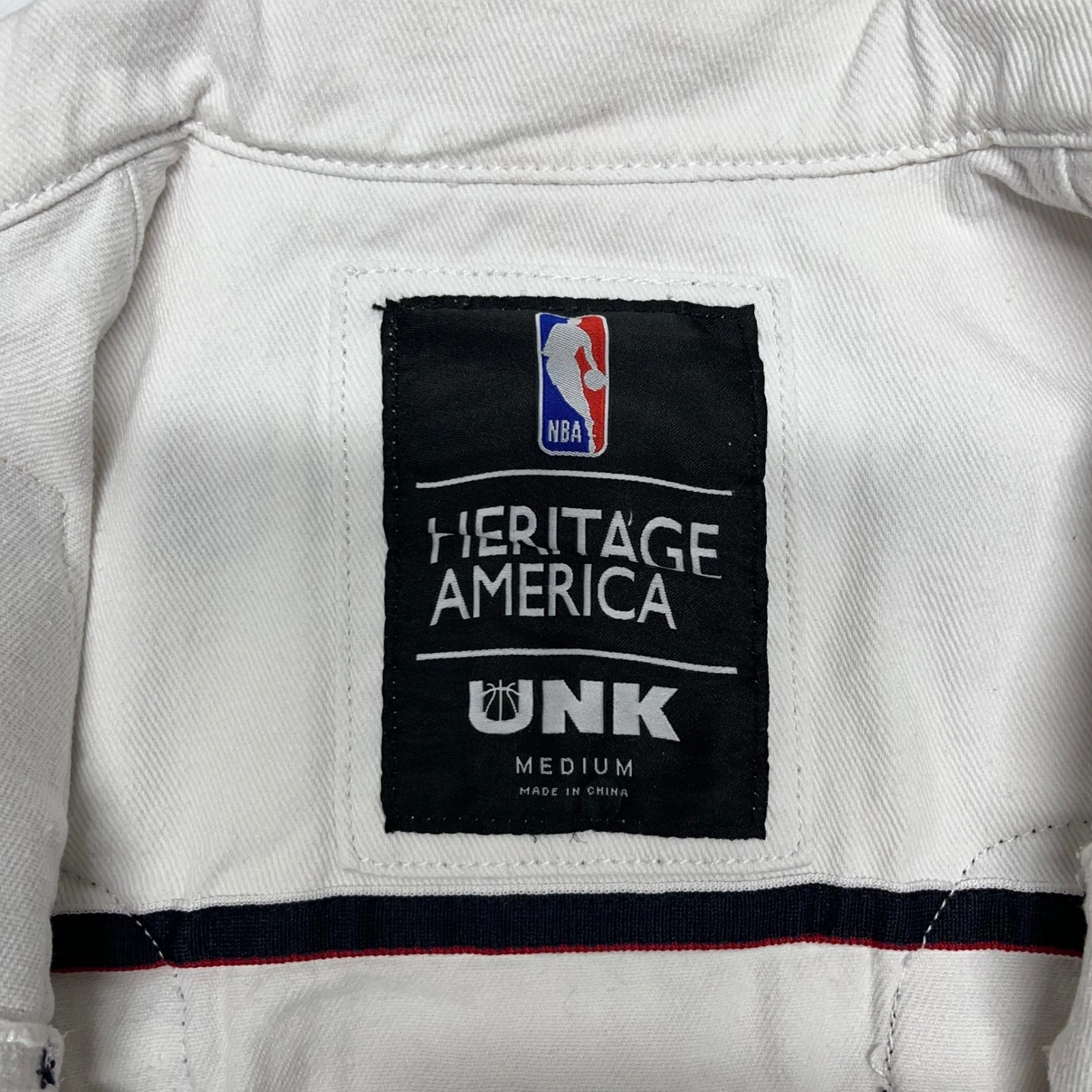 Heritage America UNK NBA Denim Vest Mens M White Distressed All Over Patches NWT - product detail image 3