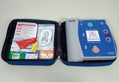 Philips Heartstart AED Trainer 2 M3752A w/Adult & Child Size Training Pads Case