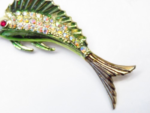 Spilla vintage smalto strass pesce marlin pesce spada nautica mare stravagante - Foto 4 di 8