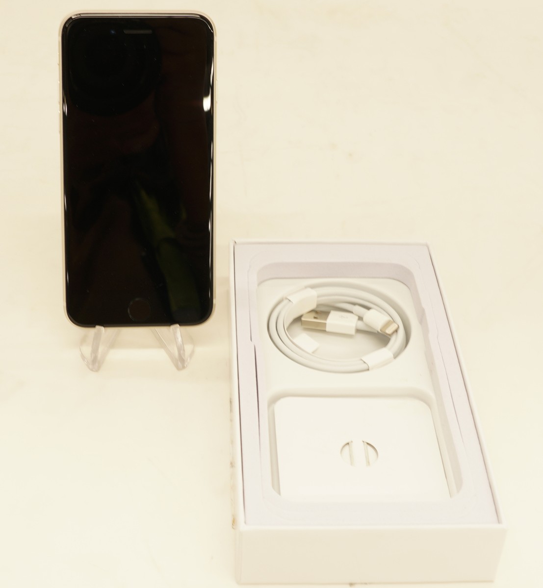 Apple iPhone SE | 3rd Generation | 64GB | Starlight