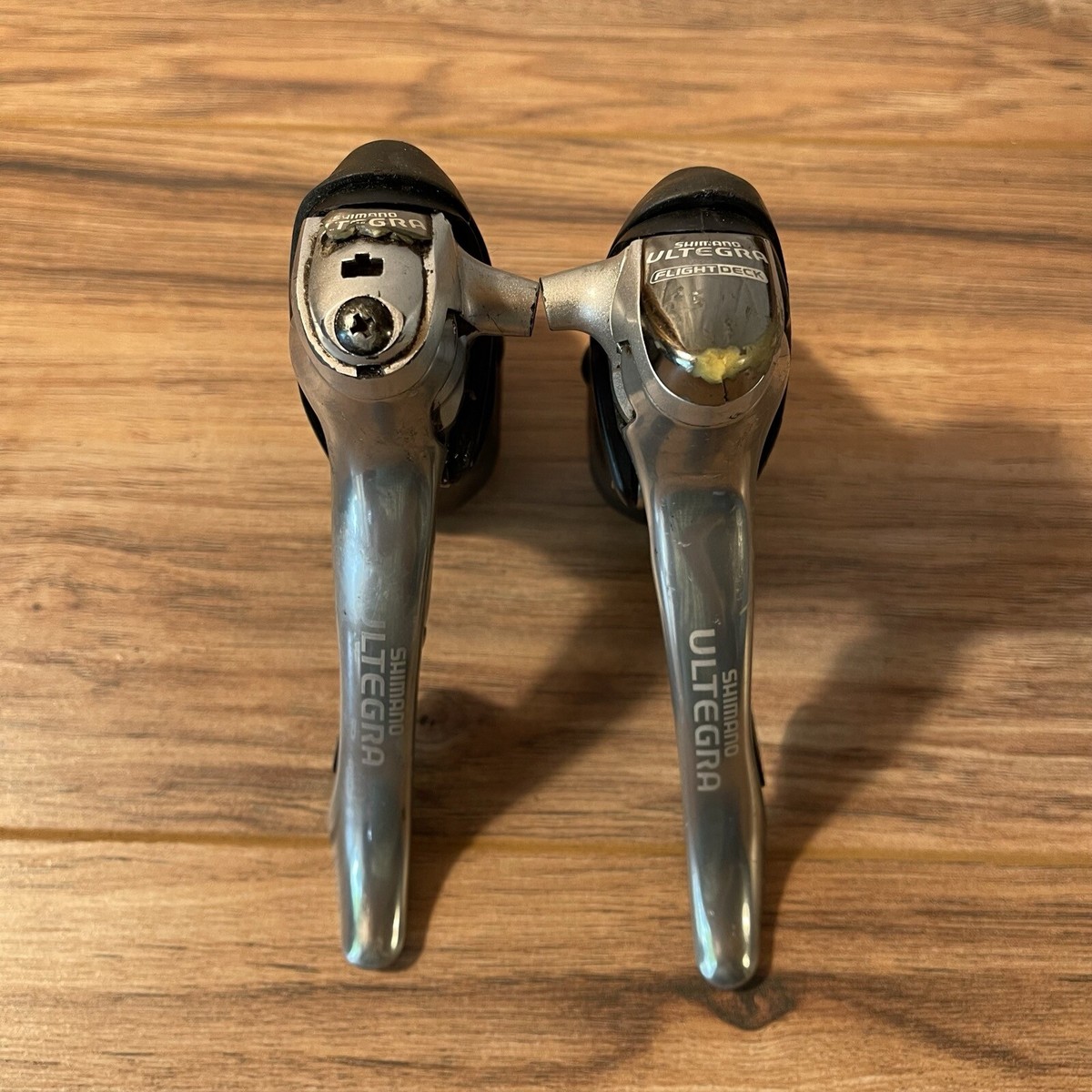 Shimano Ultegra ST-6510 2/3 x 9 Speed STI Shifter Brake Shimano Ultegra ST-6510 2/3 x 9 Speed STI Shifter Brake