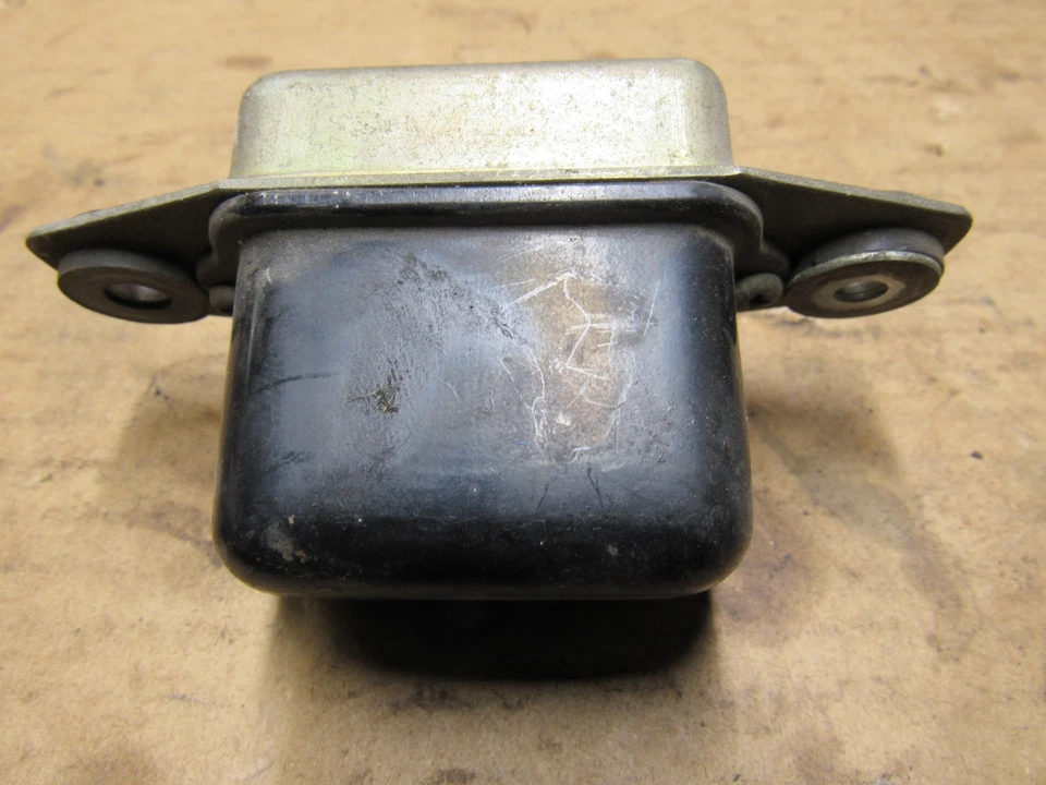 Kawasaki KZ400 KZ 400 1974 regulador de voltaje Foto 2 de 4