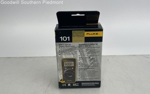 Fluke 600 V CAT III Digital Multimeter - Open Box