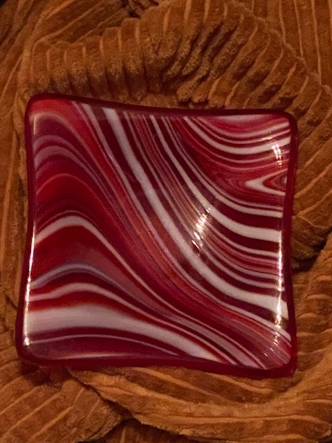 NEW Red and White Fused Glass Art Dish/Bowl ~4.75" square Austin Texas