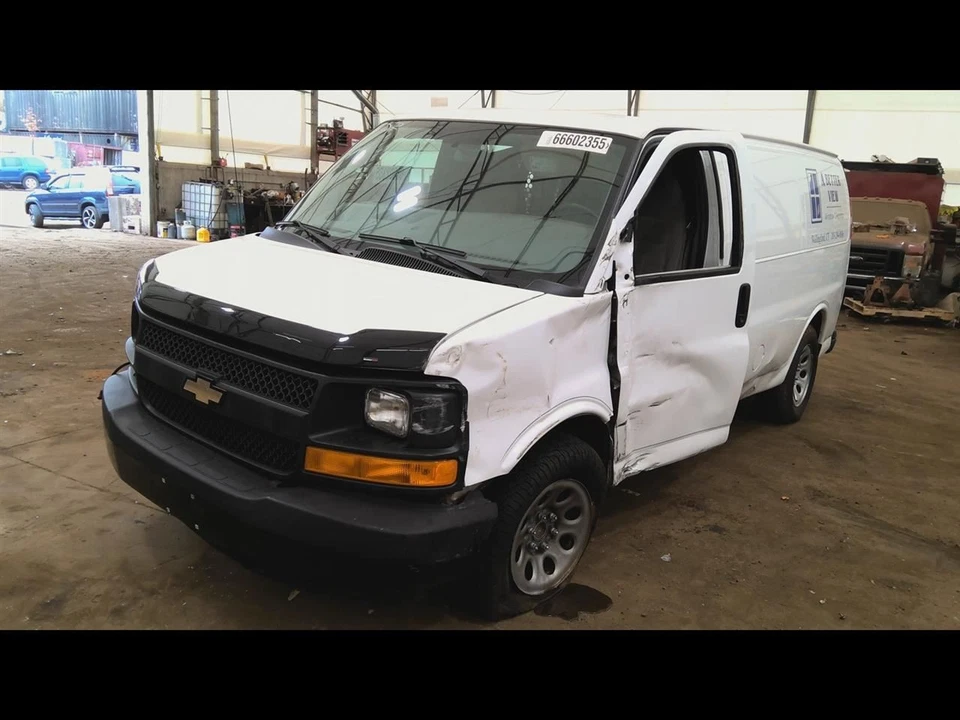 Radiator Fits 04-14 EXPRESS 1500 VAN 6828669 - Image 3 of 4