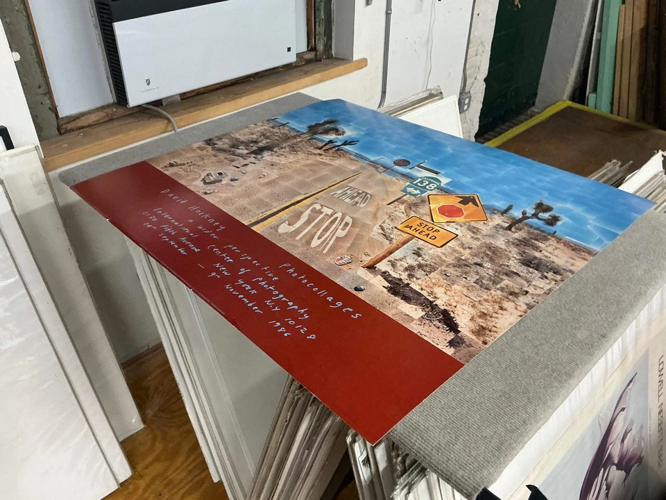 Póster David Hockney Pearblossom Highway 32,25" x 36,5" 1986 arte pop multicolor Foto 3 de 4