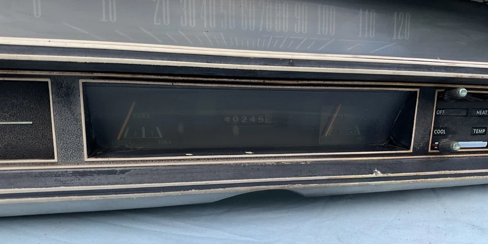 Cuadro de instrumentos velocímetro Ford Torino GT 70 71 Fastback tablero Foto 3 de 4