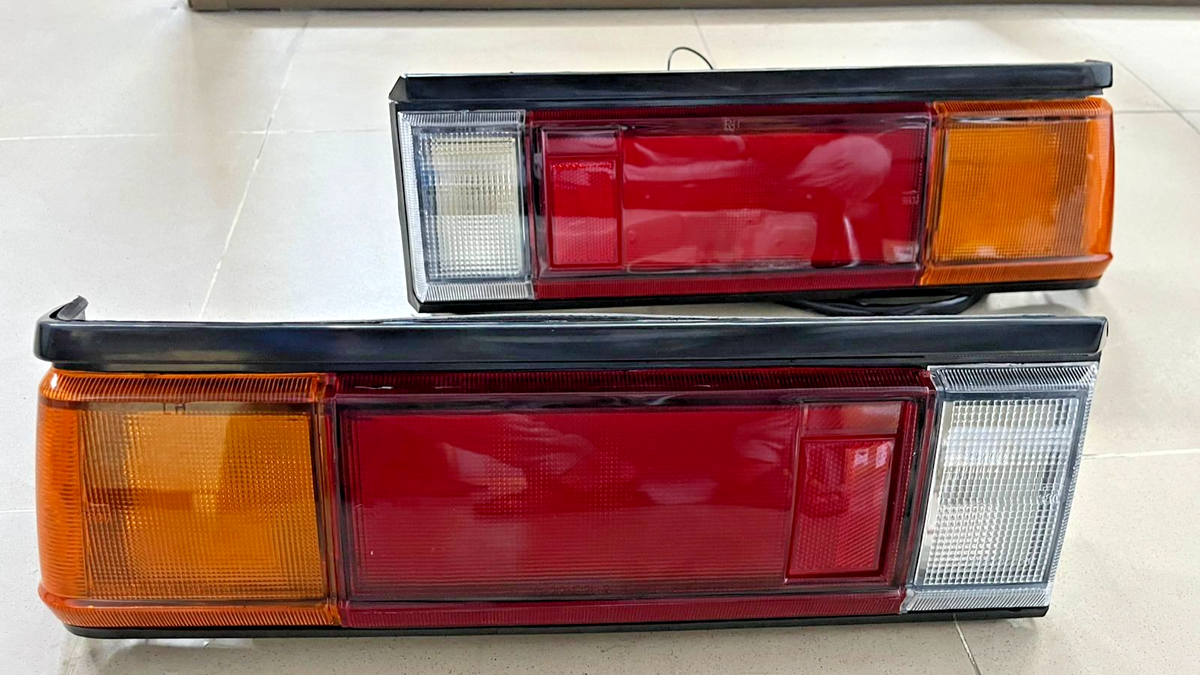 1980-1981 Toyota Corolla KE70 TE72 AE71 Chrome Tail Lights 2 & 4