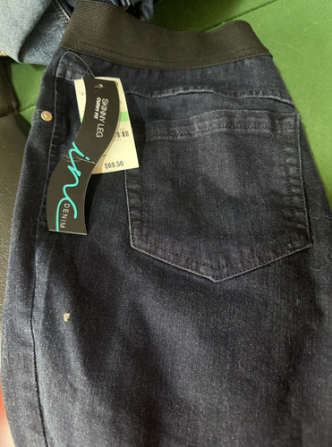 INC International Concepts Skinny Stretch Dark Wash Denim Jeans Women’s Solid