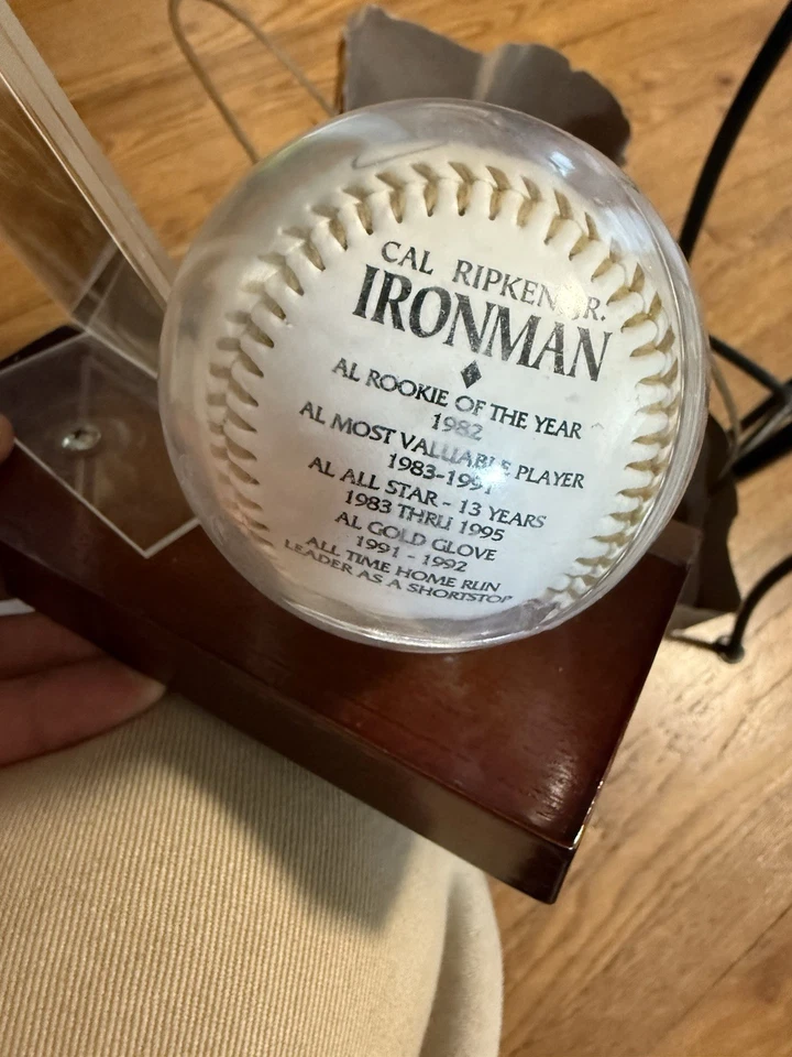 Cal Ripken Jr. The Iron Man Commemorative AL Baseball & Star Card - Image 4 of 4