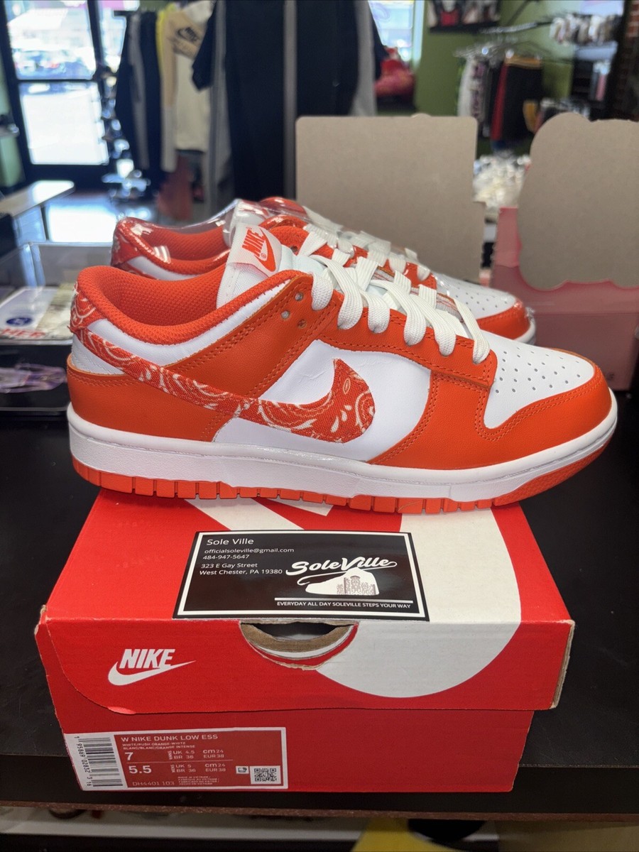 絵本・児童書 NIKE W DUNK HIGH SE 31Z92zY5NAL.jpg_BO30,255,255,