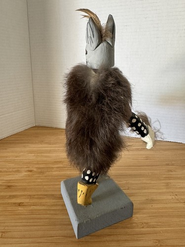 Wolf Kweo 8” HandCraft Wood Kachina Figure Ed Driver 9/83 EC Fur Feathers Vtg - Picture 8 of 16