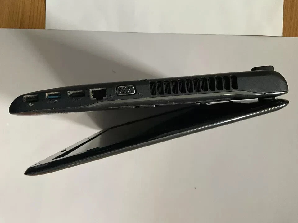 OEM TOSHIBA SATELLITE P755-S5215 INTEL CORE i3-2310M 2.10 GHz 2GB NO HARD DRIVE - Image 2 of 4