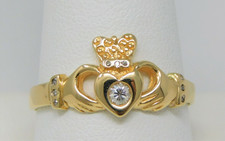 14 kt Yellow Gold Claddagh Diamond Solitaire  Accents Ring Size 10.75 B2659