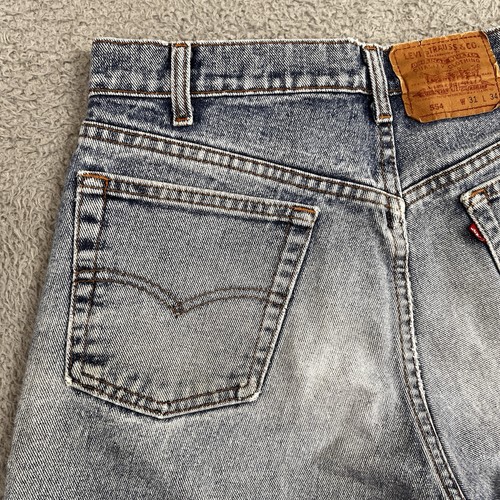 Vintage Levis 554 abgeschnittene Herrenshorts 30" Taille Bermuda ausgefranst abgenutzt hergestellt in den USA - Bild 12 von 24