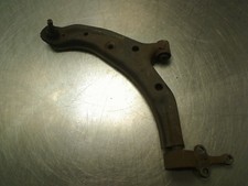 Triangle de suspension Nissan ALMERA