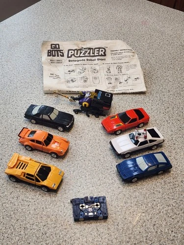 VTG Bandai GoBots Mighty Robots Action Figures 1984 - LOT OF 8 Transformers