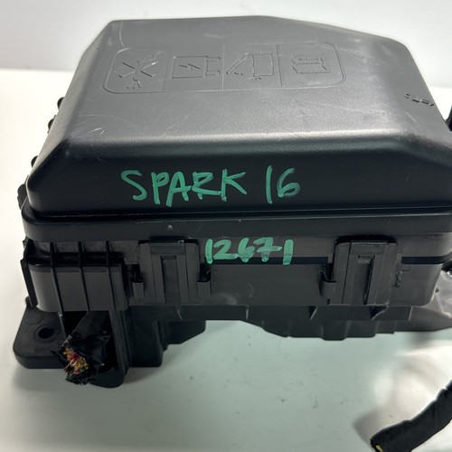 Chevrolet Spark AT 2016 módulo de relé de caja de fusibles OEM 42428756 CEU - Imagen 3 de 18