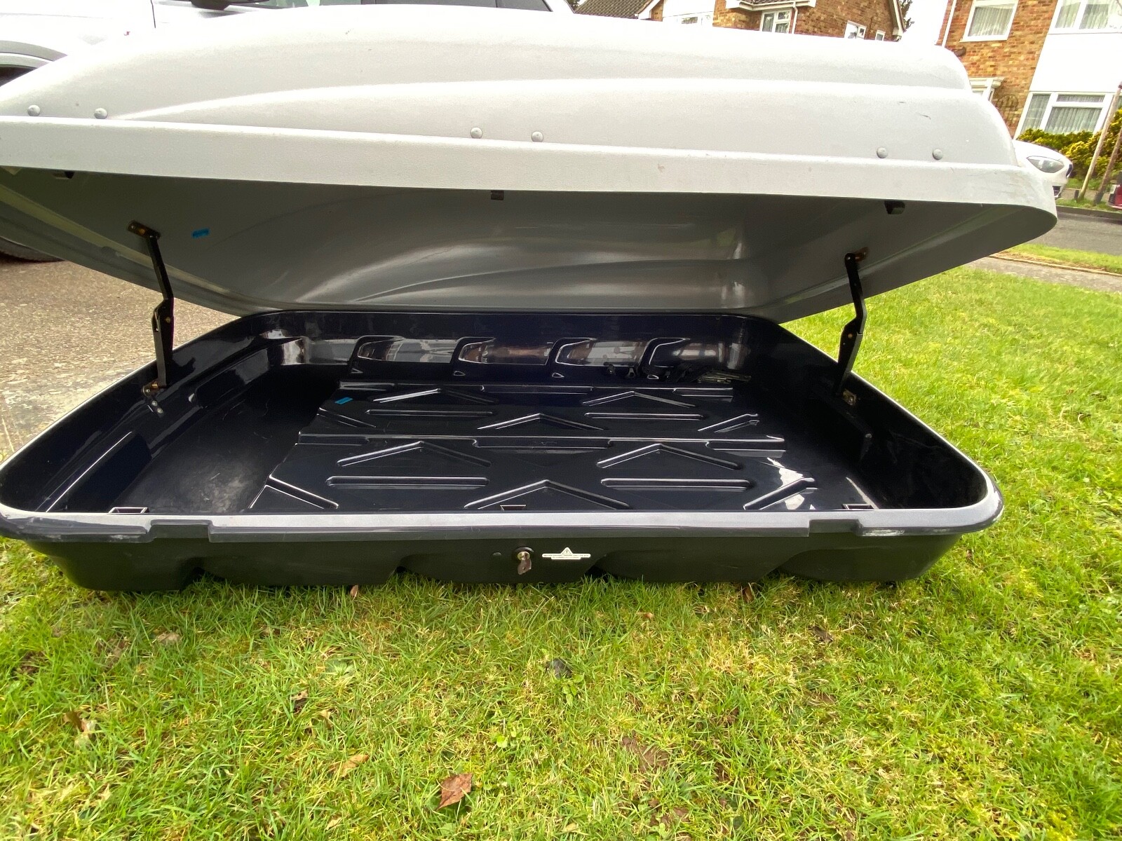 Halfords car roof box (used) eBay
