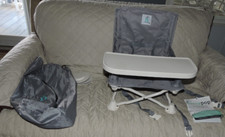 Hiccapop Portable baby booster seat grey with ray and extra feet for stability