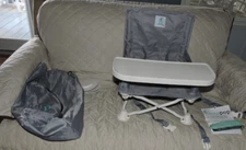 Hiccapop Portable baby booster seat grey with ray and extra feet for stability
