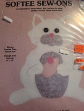 New Softee T-Shirt Sew-Ons Plush White Kitten w/Mouse Needlemagic Kit 1388