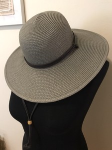 columbia packable hat