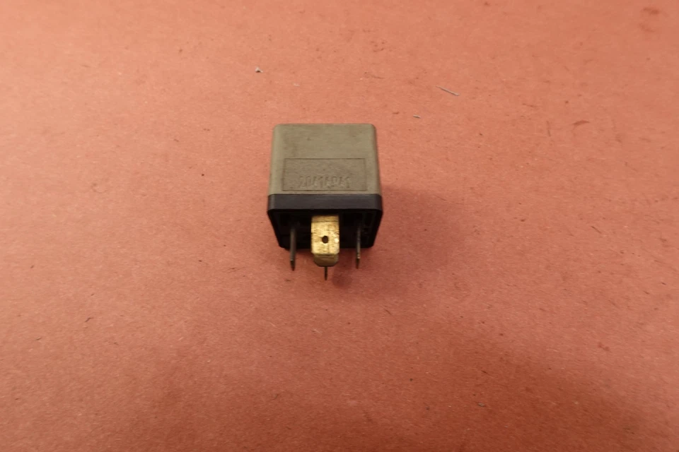 Harley-Davidson Road King 1999-2006 relé FLHRCI BOSCH Foto 2 de 4