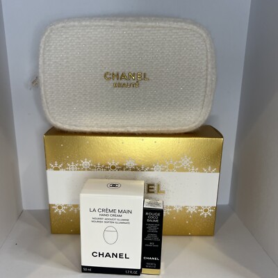 CHANEL Holiday Gift Set MOISTURE TO-GO with Limited Edition Pouch