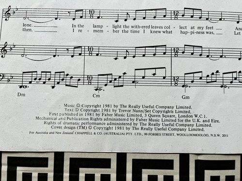 Sheet music The theme from Cats the musical "Memory" song Lloyd Weber preowned - Picture 3 of 5