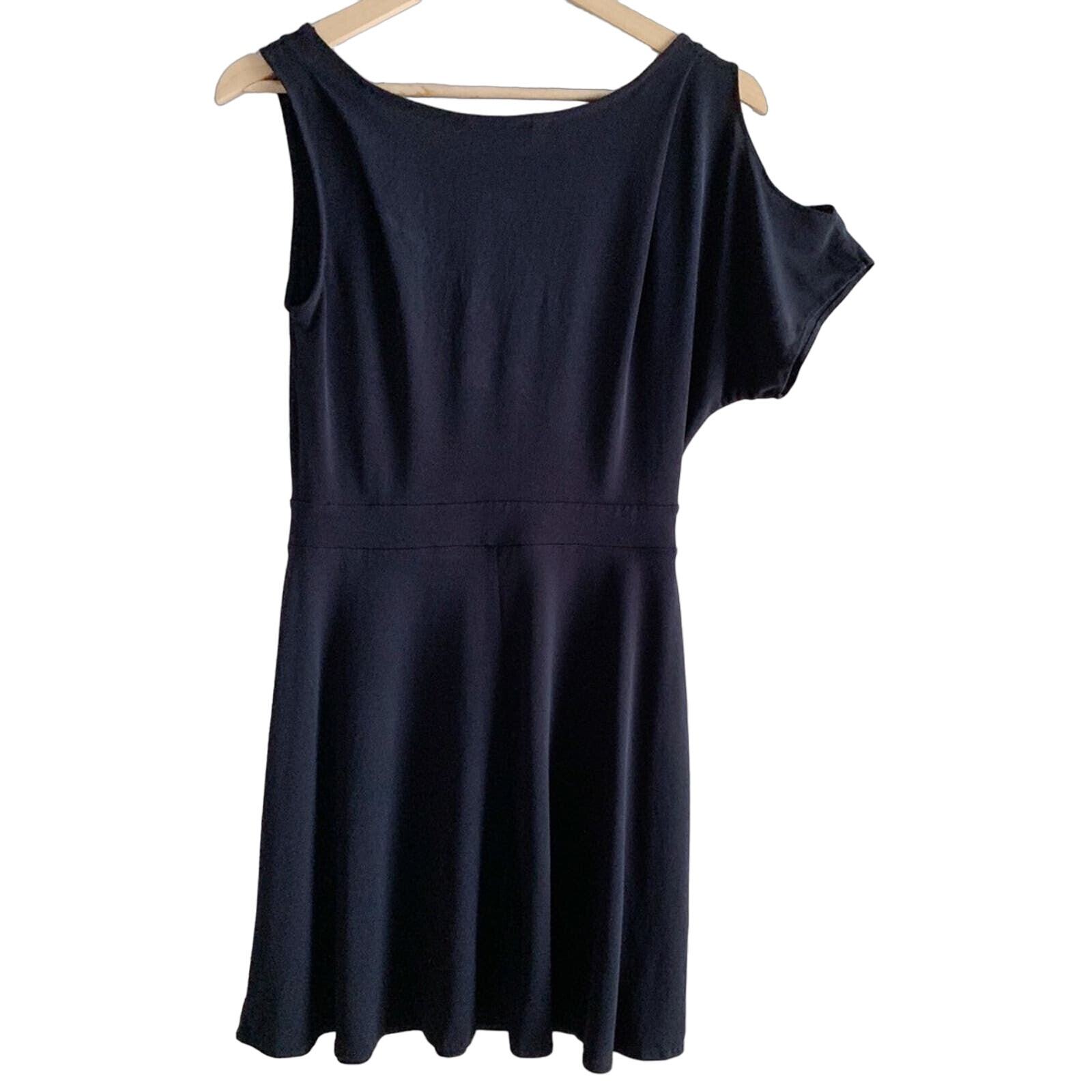 BCBGeneration Size Small One-Cold-Shoulder Mini C… - image 8