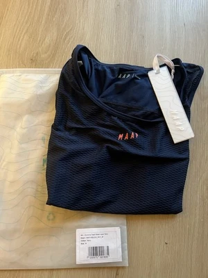 MAAP Women’s Team Base Layer In NAVY MEDIUM Brand New - image 1 of 4