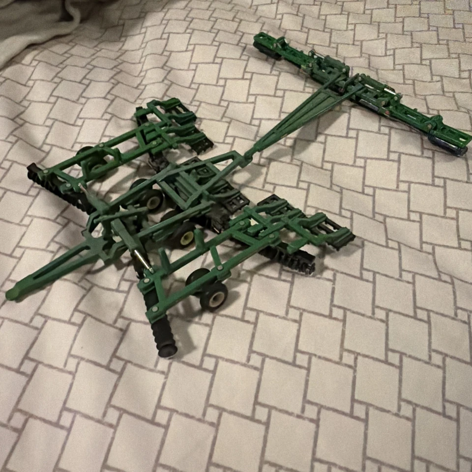 ERTL John Deere 637 Disk & 200 Seed Bed Finisher 1/64 - Image 3 of 4