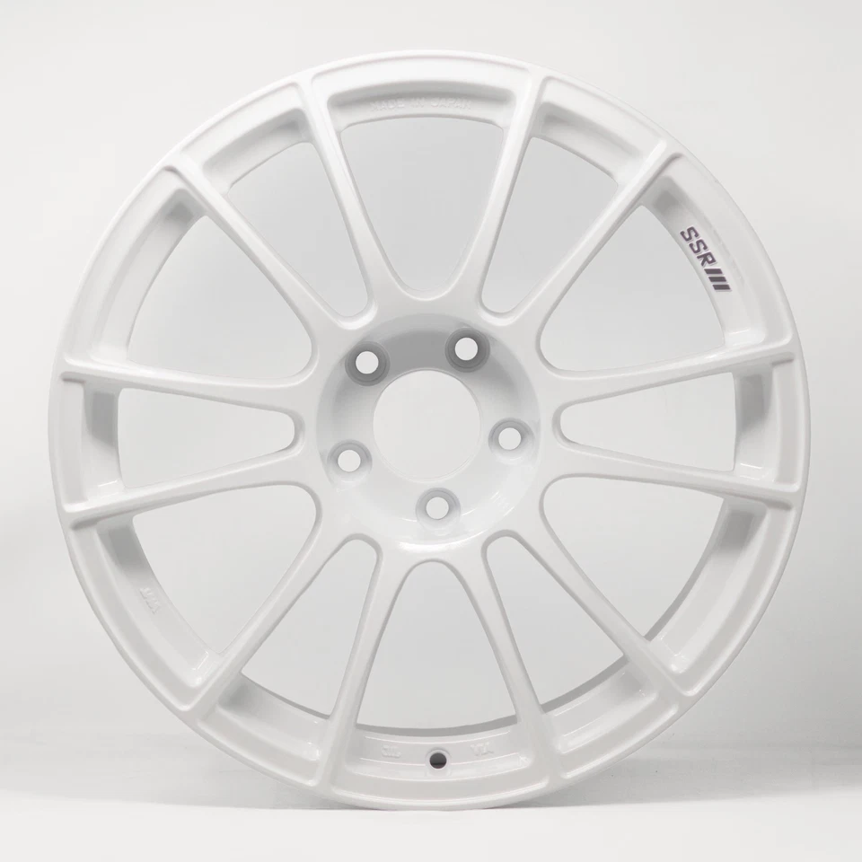 (set of 4) SSR GTX04 18×9.5 +22 5x114.3 White - Image 3 of 3