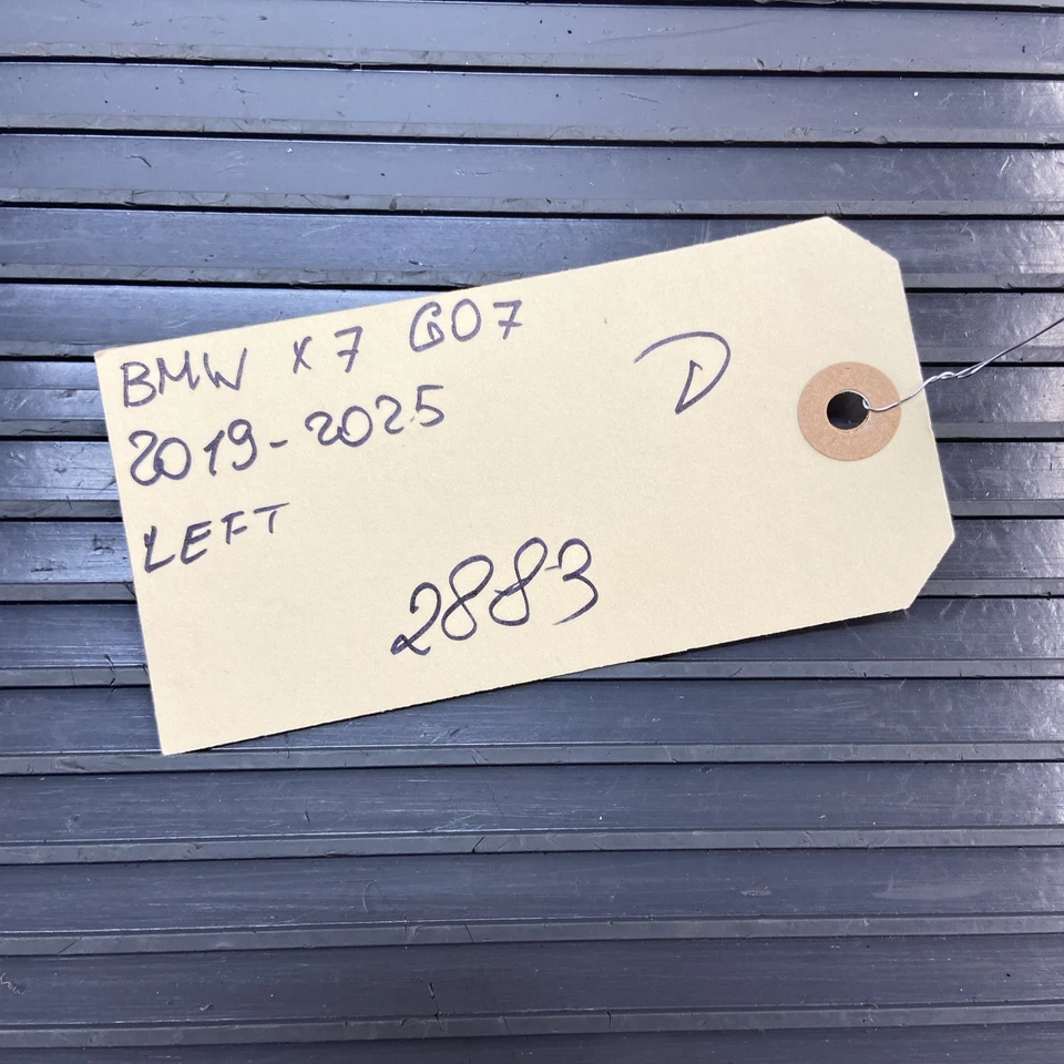 Soporte de panel basculante izquierdo BMW X7 G07 2019-2025 con estribo 7441117 OEM Foto 2 de 4