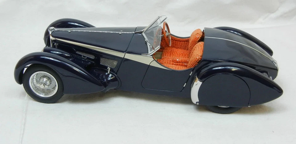 1/18 Bugatti 57 SC Corsica Roadster Award Winning Version CMC M-136 -CH010- NEU - Bild 2 von 4