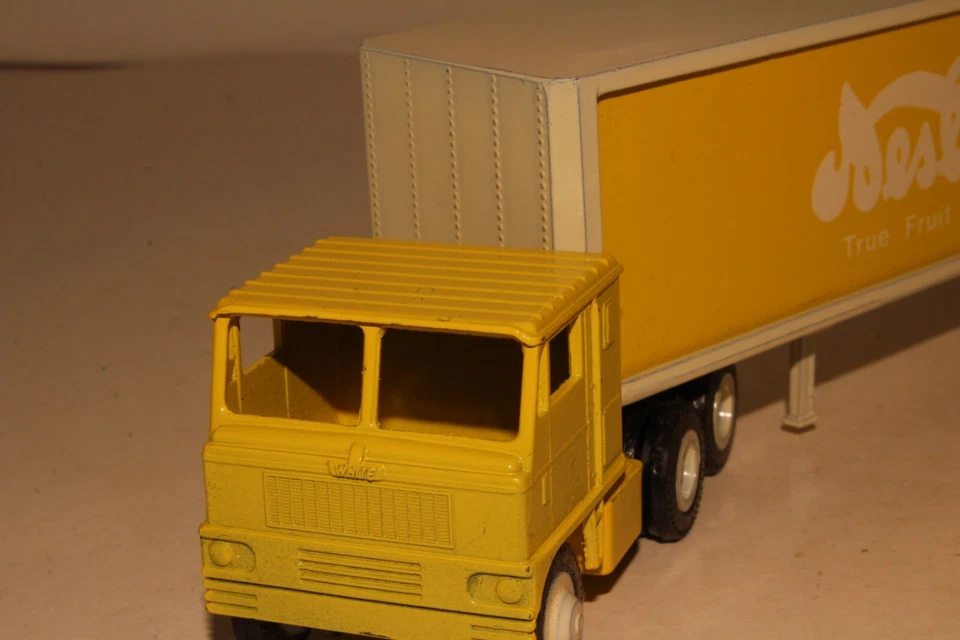 Winross Nesbitt's Semi Truck, Yellow - Image 3 of 4