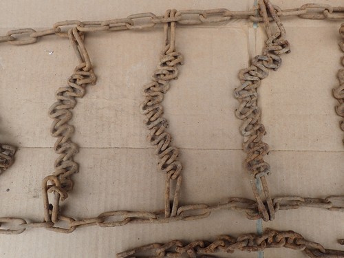 Set of vintage heavy duty tractor chains 12" wide x 60" long - Picture 5 of 5
